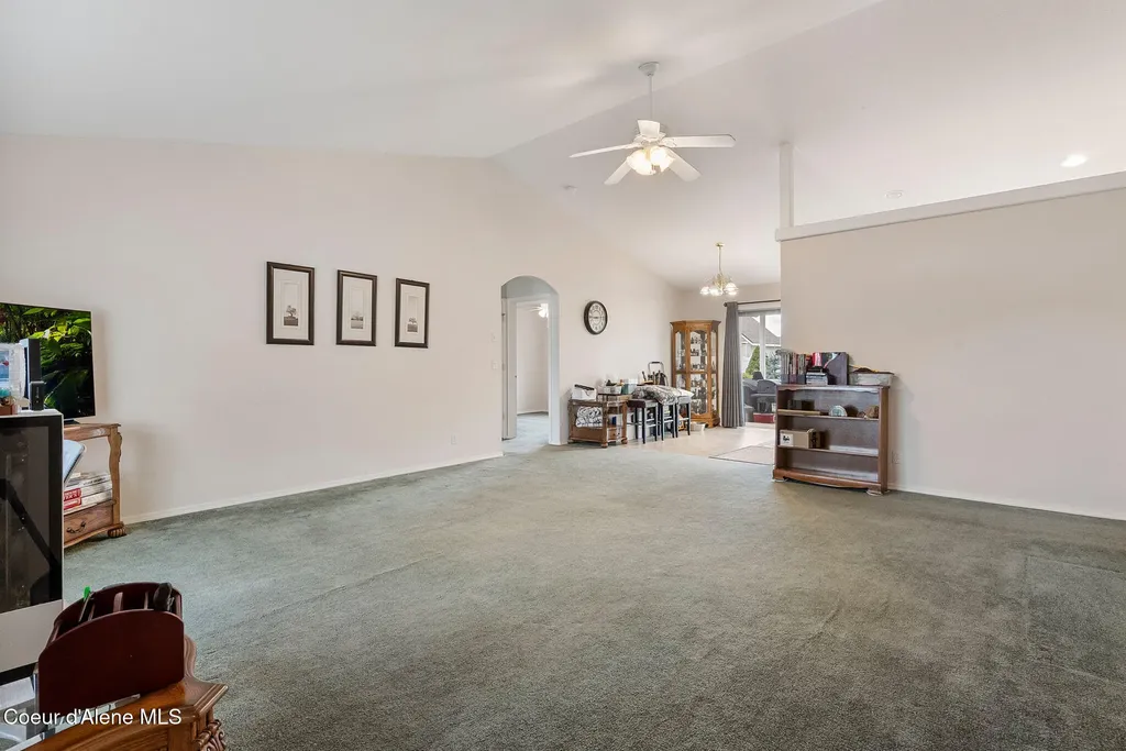 8185 N Sally Street Hayden ID 83835