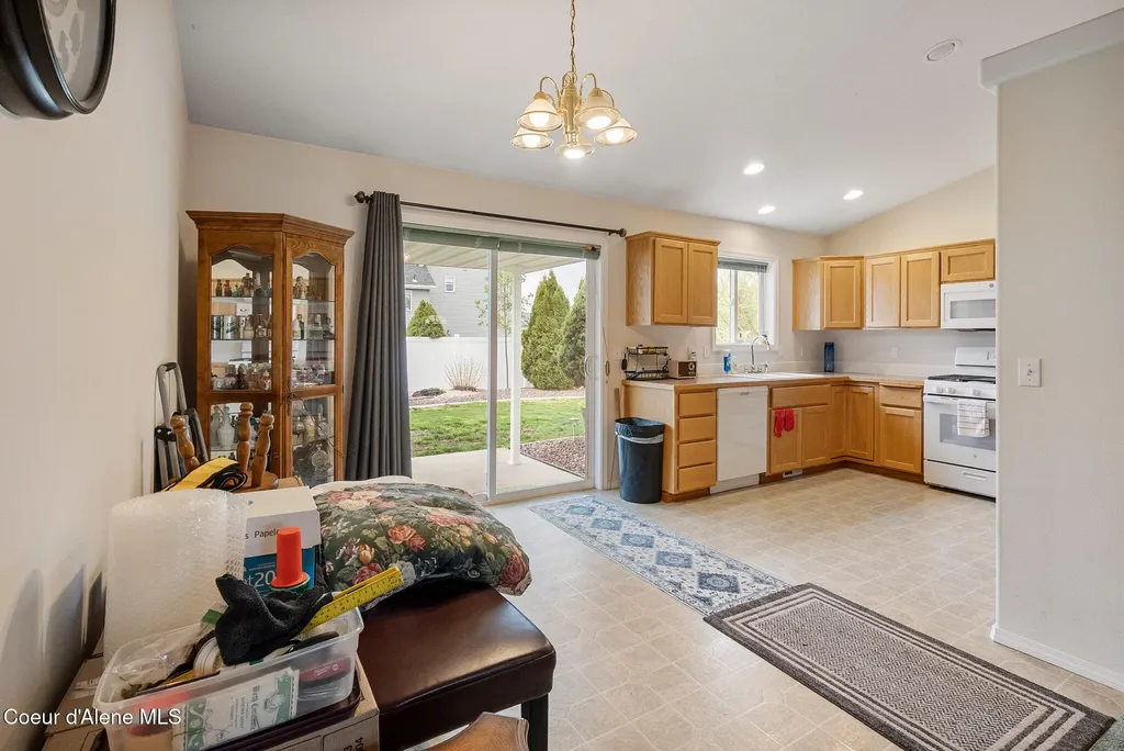 8185 N Sally Street Hayden ID 83835