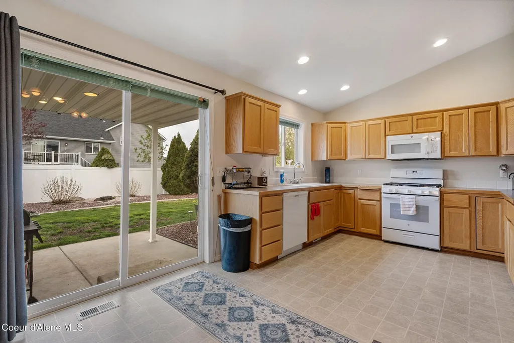 8185 N Sally Street Hayden ID 83835