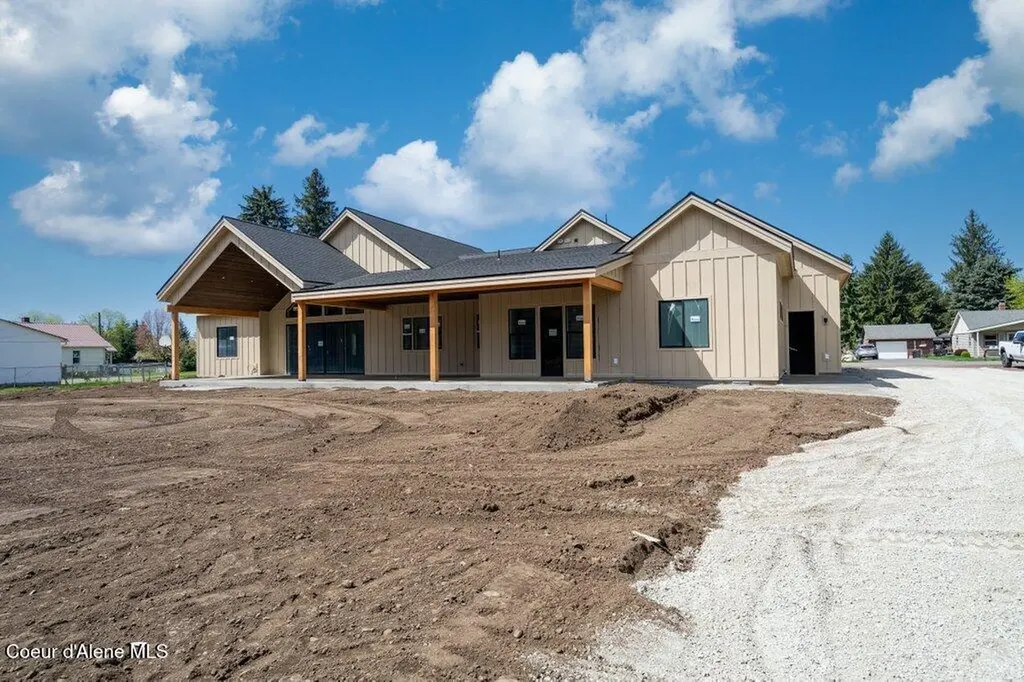 5712 N Davenport Street Dalton Gardens ID 83815