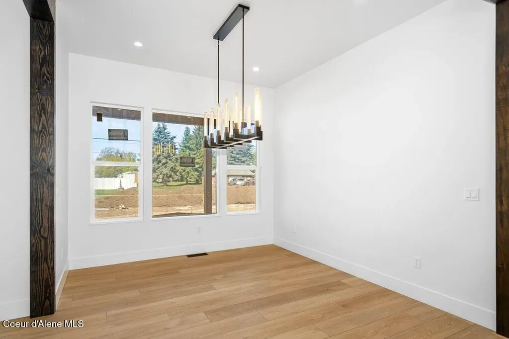 5712 N Davenport Street Dalton Gardens ID 83815
