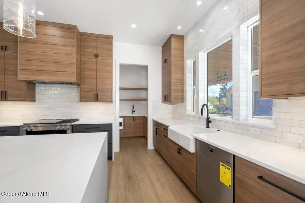 5712 N Davenport Street Dalton Gardens ID 83815