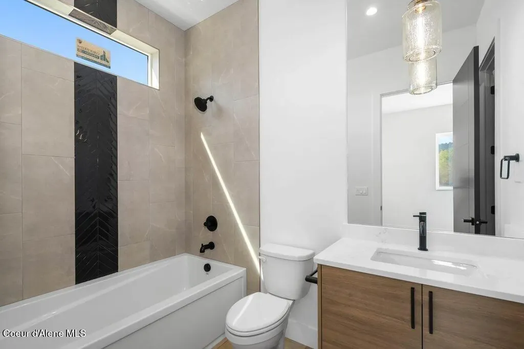 5712 N Davenport Street Dalton Gardens ID 83815