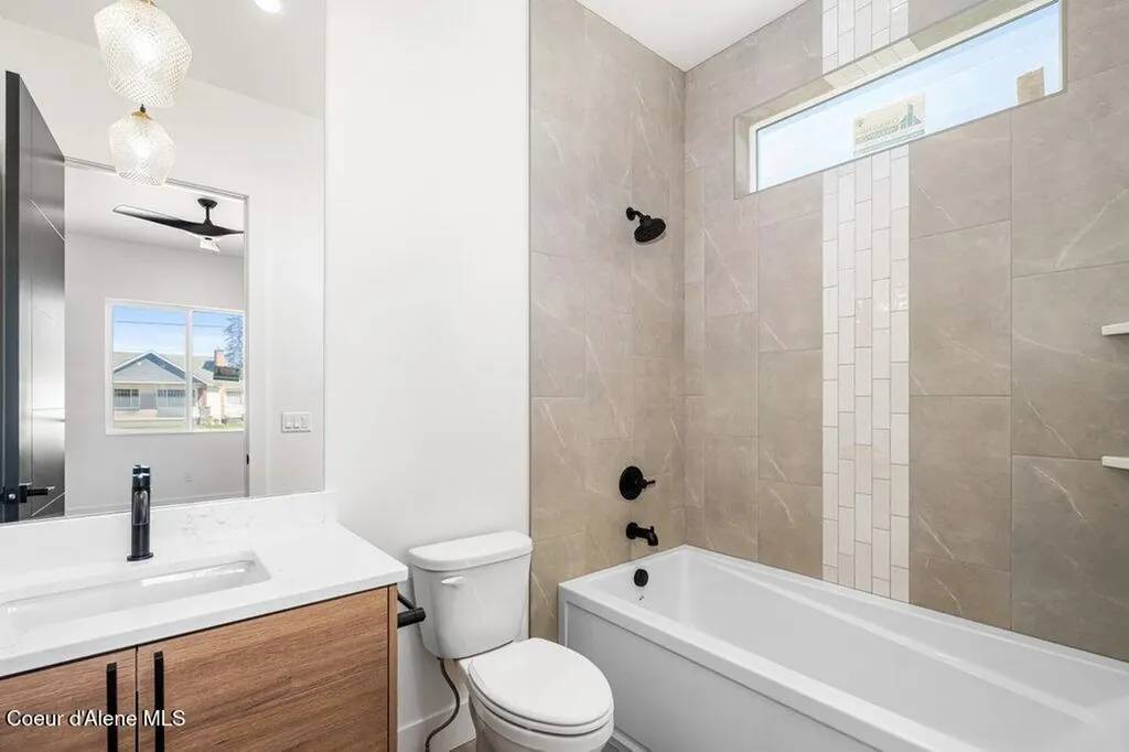 5712 N Davenport Street Dalton Gardens ID 83815