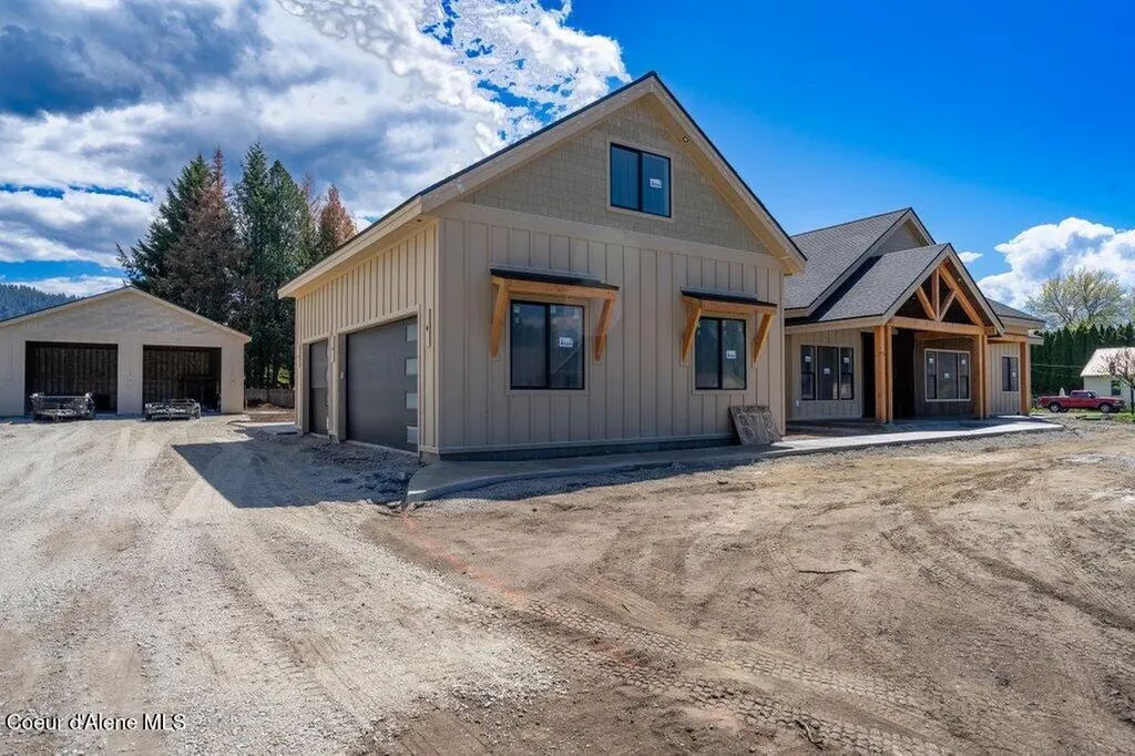 5712 N Davenport Street Dalton Gardens ID 83815