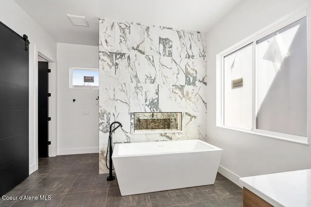 5712 N Davenport Street Dalton Gardens ID 83815