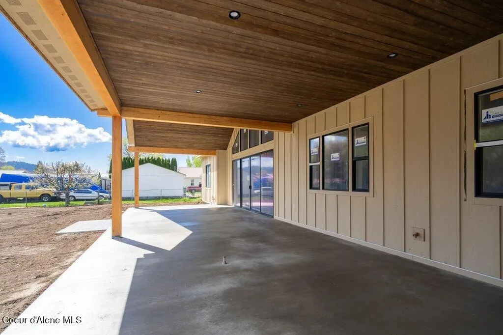 5712 N Davenport Street Dalton Gardens ID 83815
