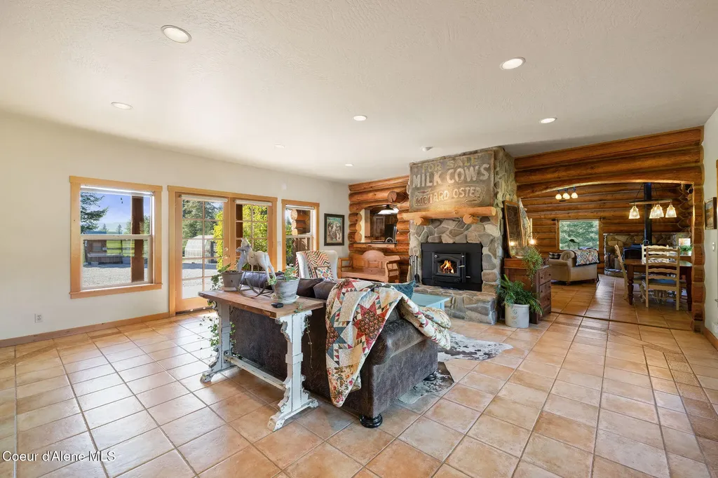 1512 E Open Gate Lane Harrison ID 83833
