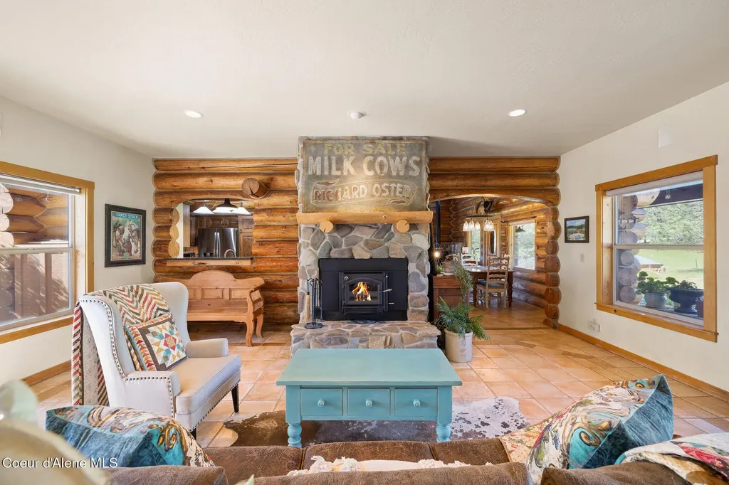 1512 E Open Gate Lane Harrison ID 83833