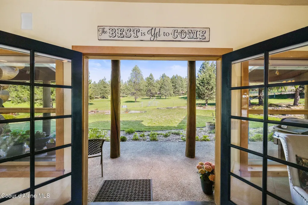 1512 E Open Gate Lane Harrison ID 83833