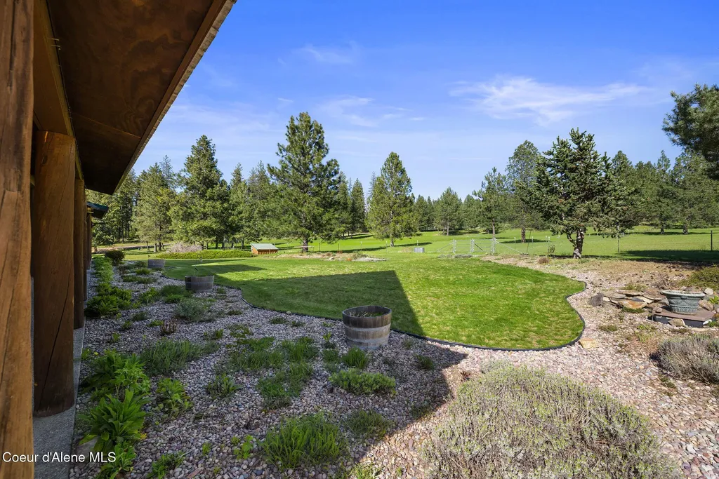 1512 E Open Gate Lane Harrison ID 83833
