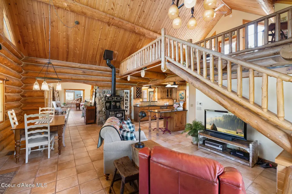 1512 E Open Gate Lane Harrison ID 83833