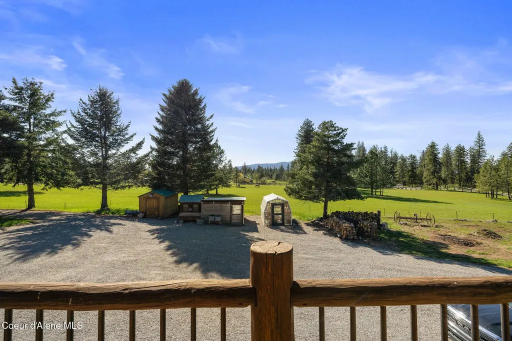 1512 E Open Gate Lane Harrison ID 83833