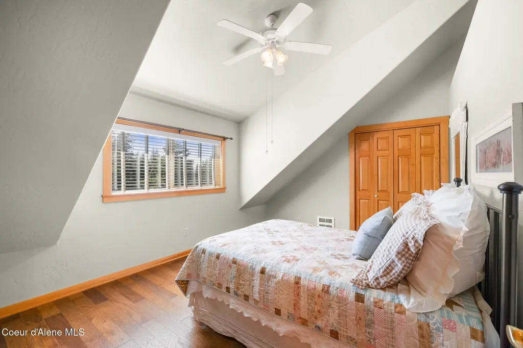 1512 E Open Gate Lane Harrison ID 83833
