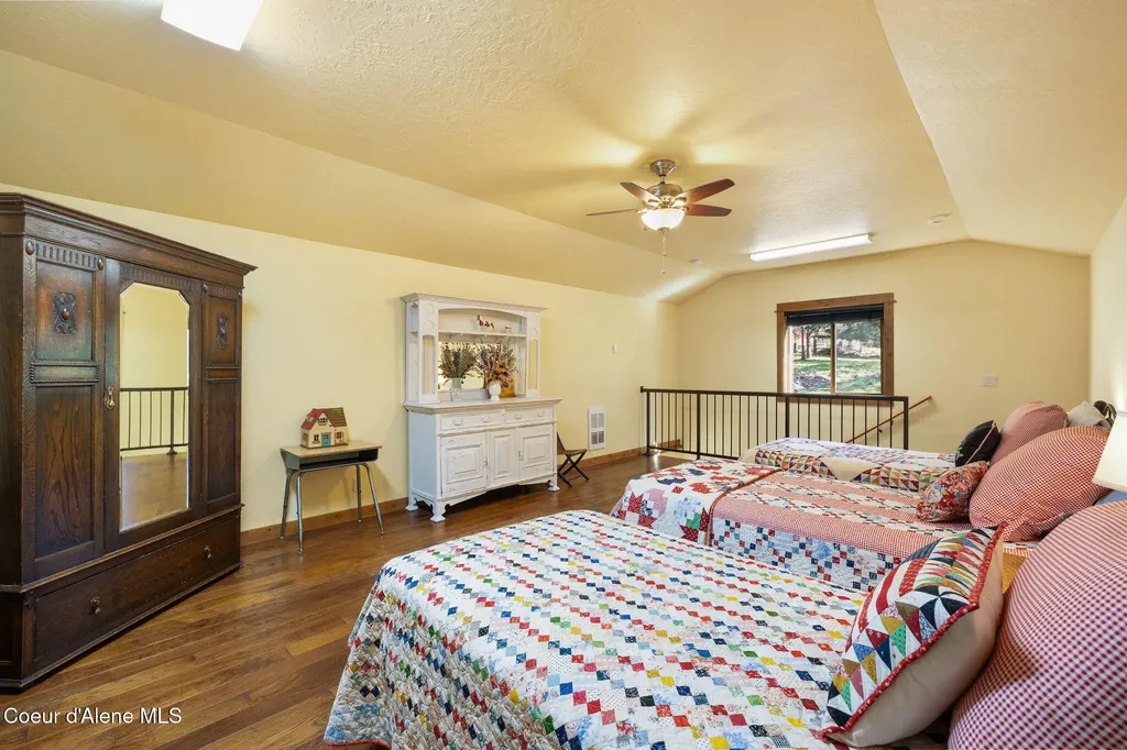 1512 E Open Gate Lane Harrison ID 83833