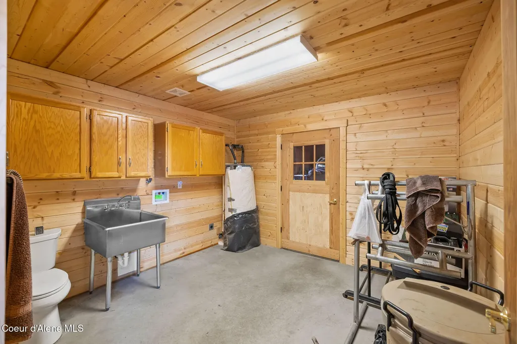 1512 E Open Gate Lane Harrison ID 83833
