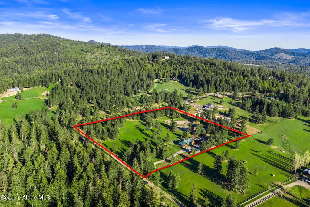 1512 E Open Gate Lane Harrison ID 83833