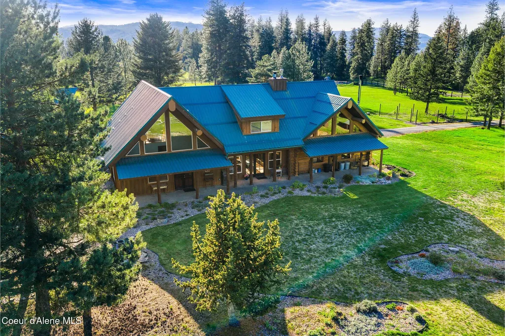 1512 E Open Gate Lane Harrison ID 83833