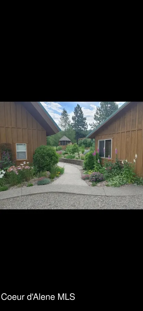 1512 E Open Gate Lane Harrison ID 83833