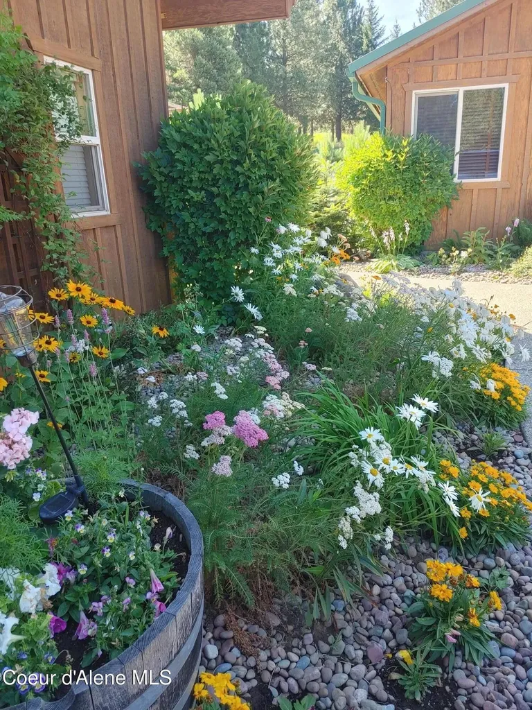 1512 E Open Gate Lane Harrison ID 83833
