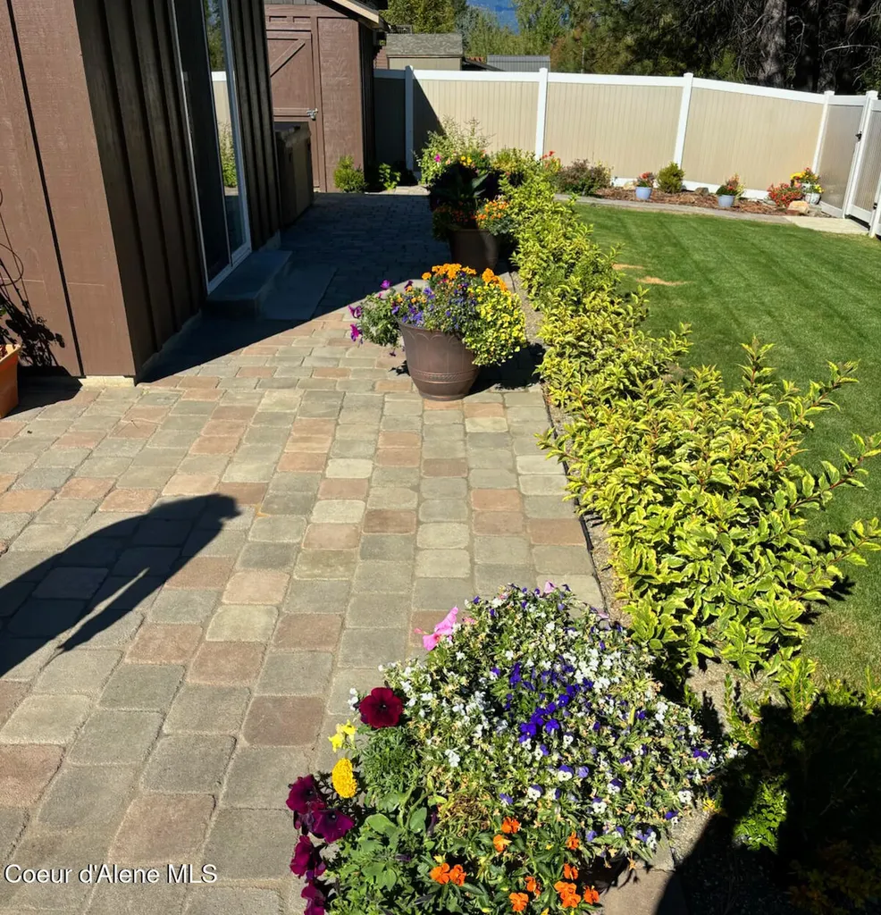 485 Birch Haven Drive Sagle ID 83860