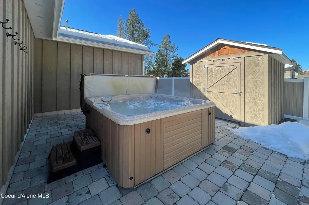 485 Birch Haven Drive Sagle ID 83860
