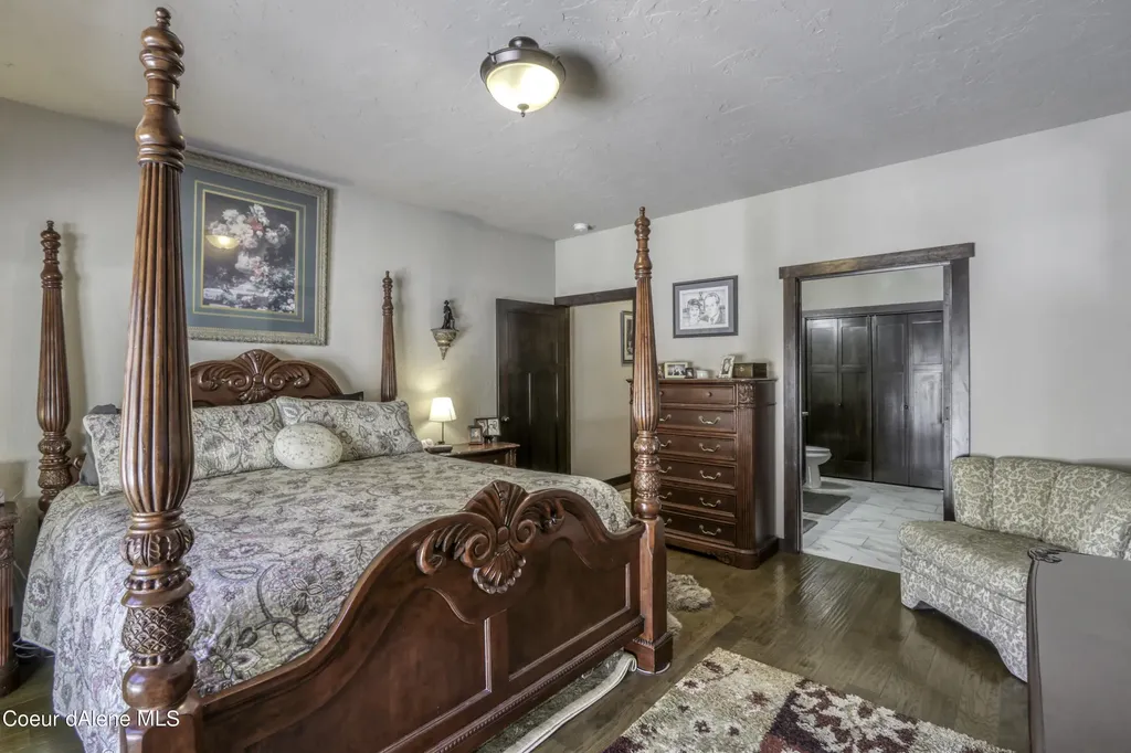 485 Birch Haven Drive Sagle ID 83860