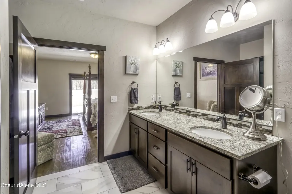 485 Birch Haven Drive Sagle ID 83860