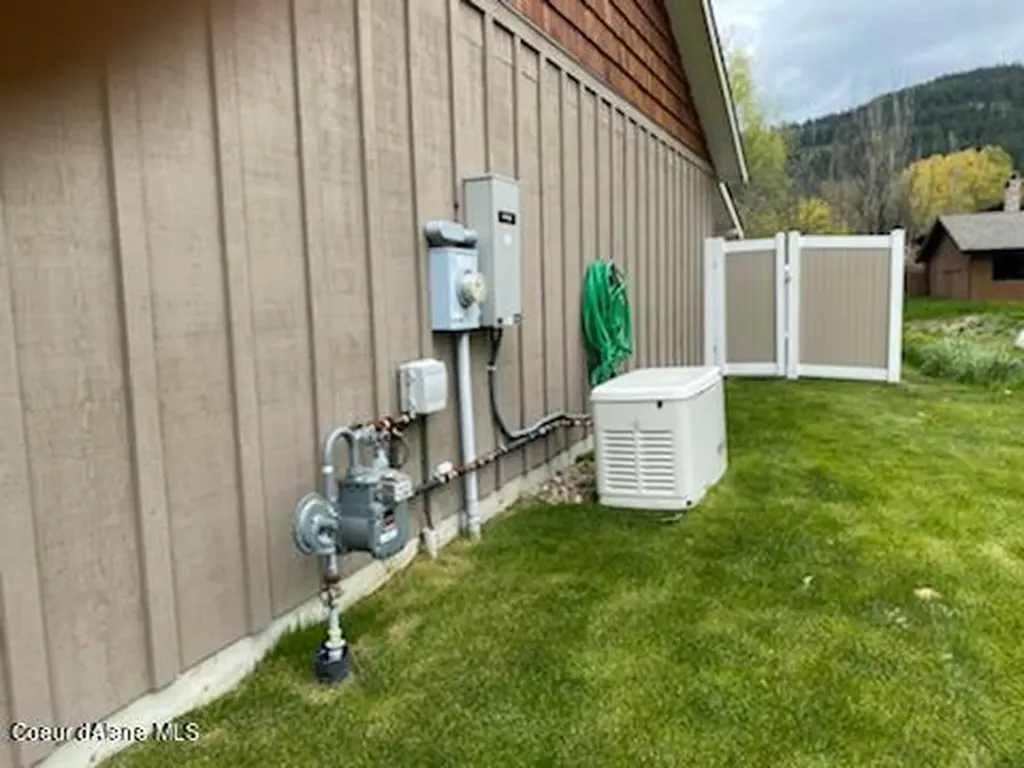 485 Birch Haven Drive Sagle ID 83860