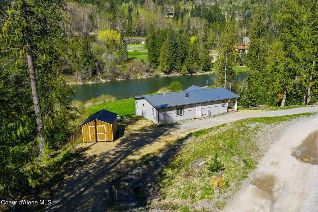 792 Dirks Road Priest River ID 83856