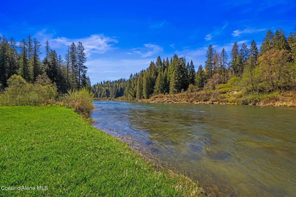 792 Dirks Road Priest River ID 83856