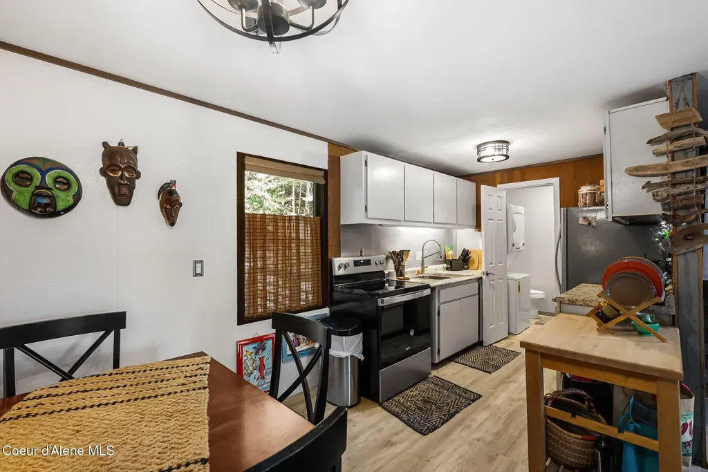 140 Snowgoose Lane Sandpoint ID 83864