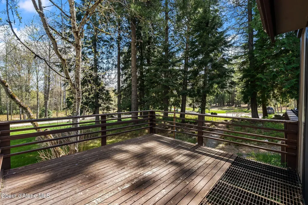 140 Snowgoose Lane Sandpoint ID 83864