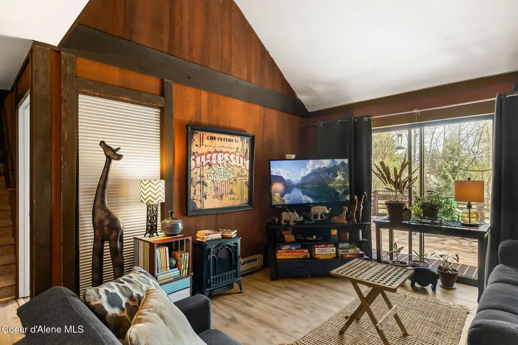 140 Snowgoose Lane Sandpoint ID 83864