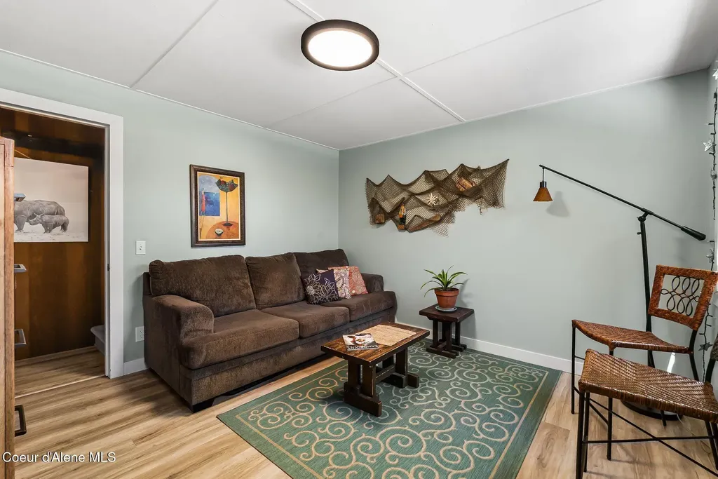 140 Snowgoose Lane Sandpoint ID 83864