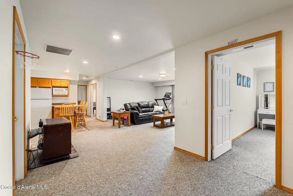244 Leisure Lane Sandpoint ID 83864