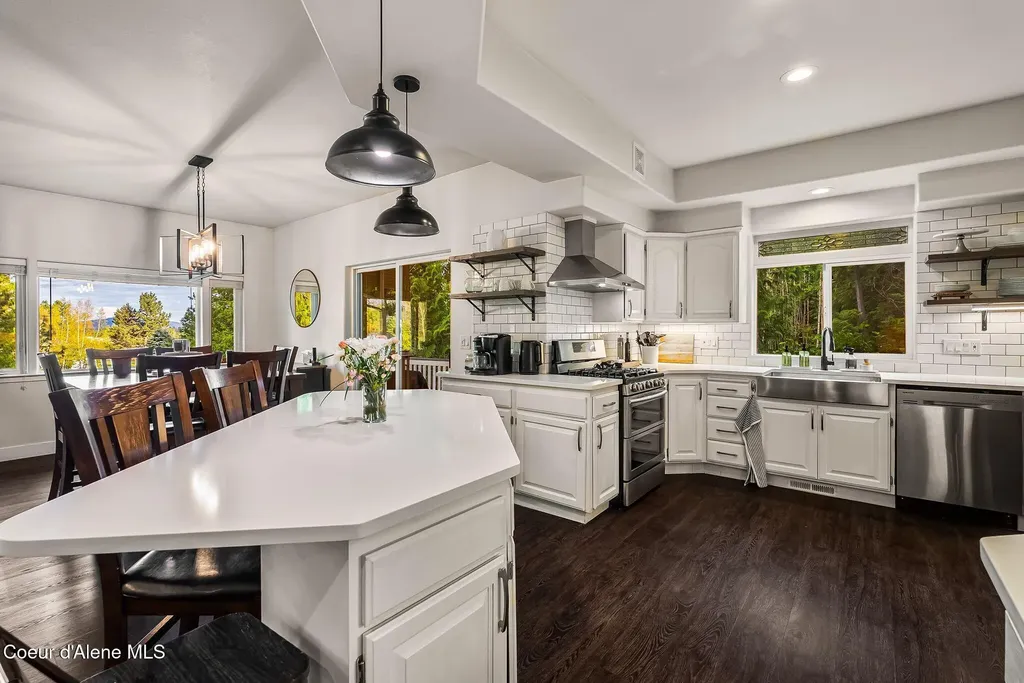 244 Leisure Lane Sandpoint ID 83864