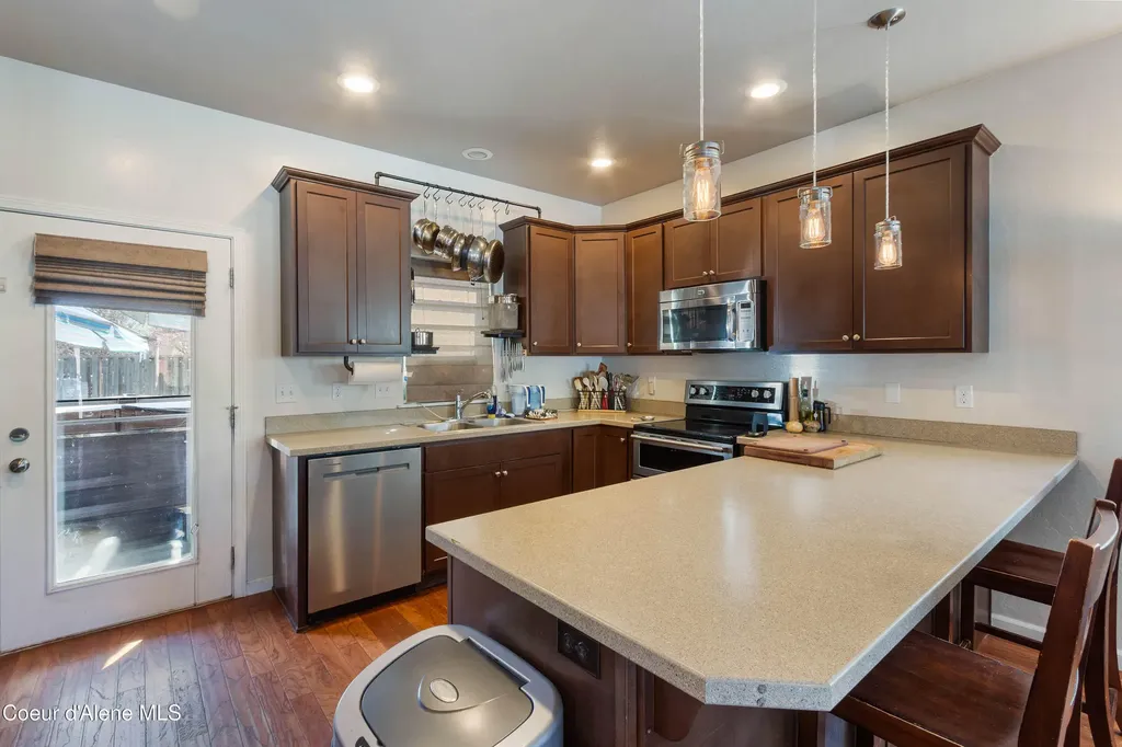 425 S Ella Avenue Sandpoint ID 83864