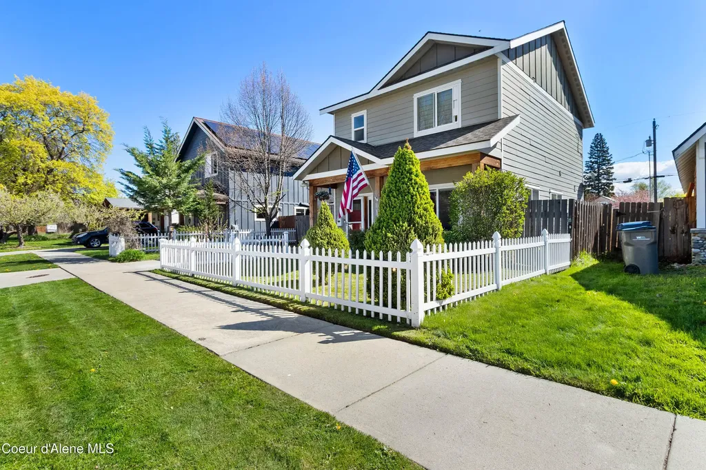425 S Ella Avenue Sandpoint ID 83864