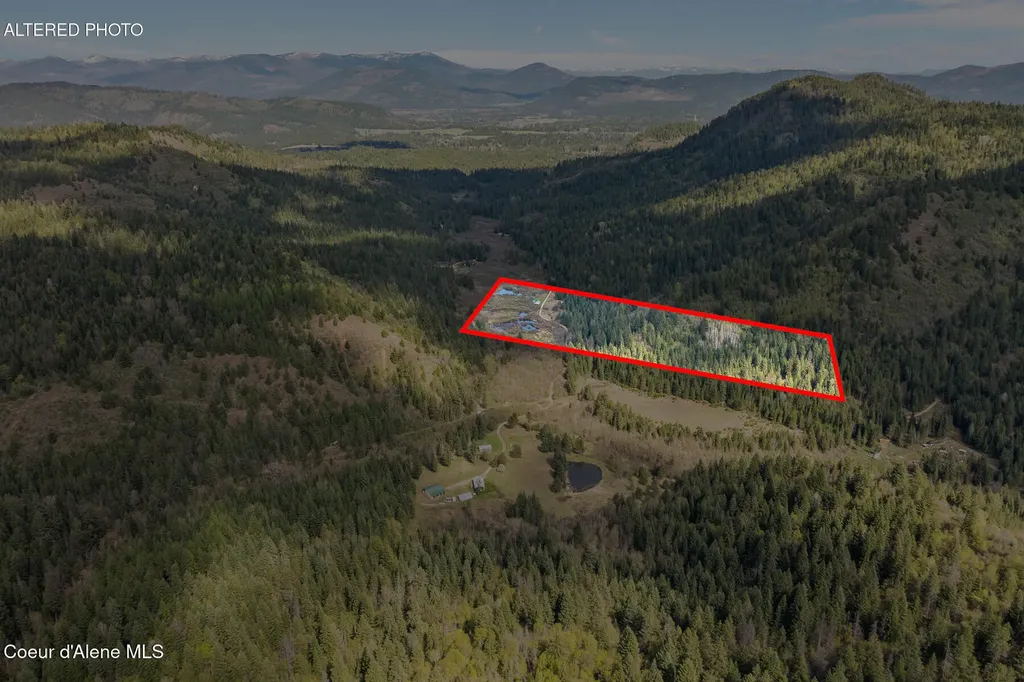 1791 Pup Paw Trail Priest River ID 83856