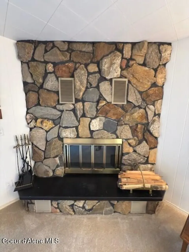 22383 S Carroll Drive Worley ID 83876