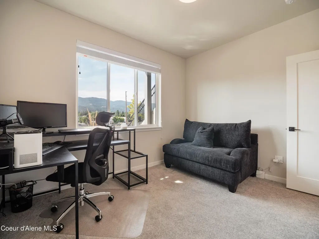 1227 E Millworx Loop Post Falls ID 83854