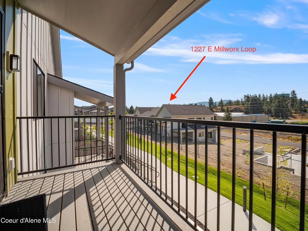 1227 E Millworx Loop Post Falls ID 83854