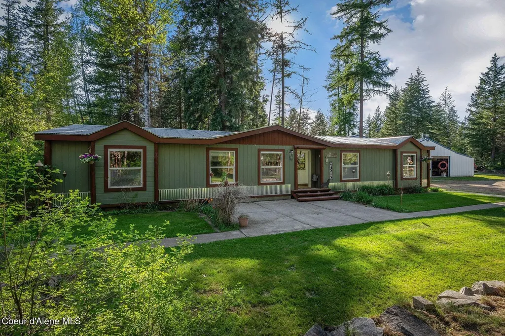 14069 E Twete Road Athol ID 83801