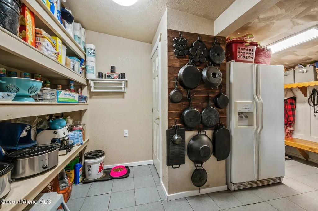 14069 E Twete Road Athol ID 83801