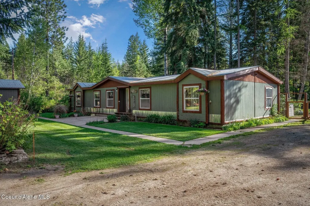 14069 E Twete Road Athol ID 83801