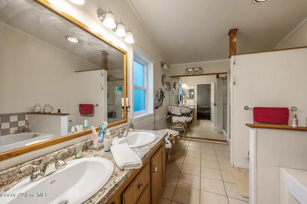 14069 E Twete Road Athol ID 83801