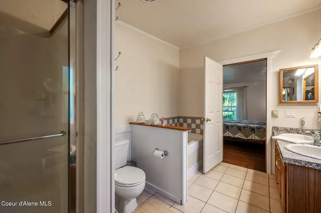 14069 E Twete Road Athol ID 83801