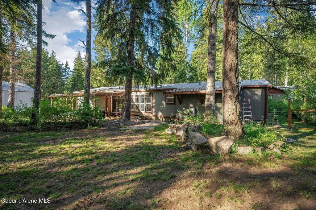 14069 E Twete Road Athol ID 83801