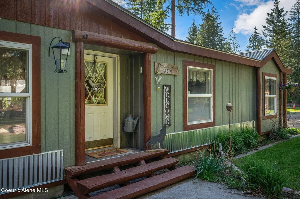 14069 E Twete Road Athol ID 83801